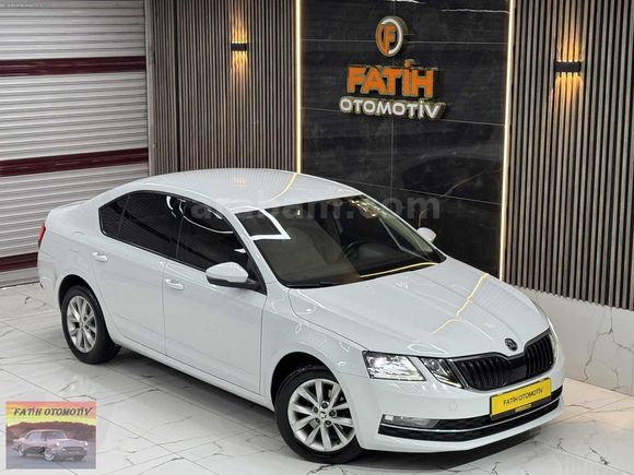 ''2019 SKODA OCTAVİA STYLE OTOMATİK İÇİ BEJ HATASIZ FULL PAKET''