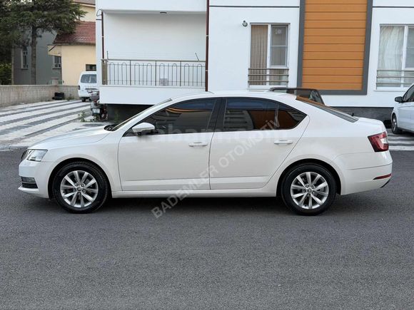 2017 MODEL SKODA OCTAVİA 1.6 TDİ STYLE DSG 223 BİN KM
