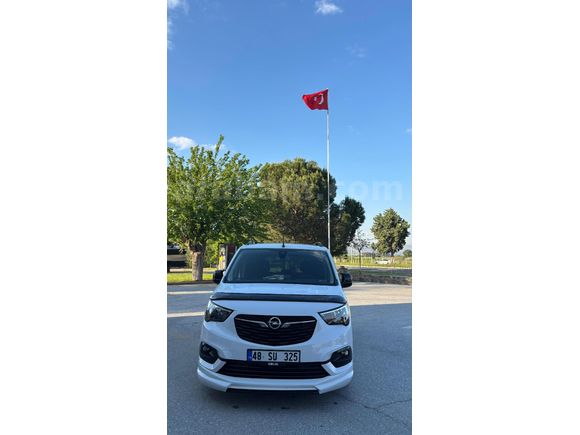 Sahibinden Opel Combo 1.5 CDTI Elegance 2022 Model  60.000 km Beyaz