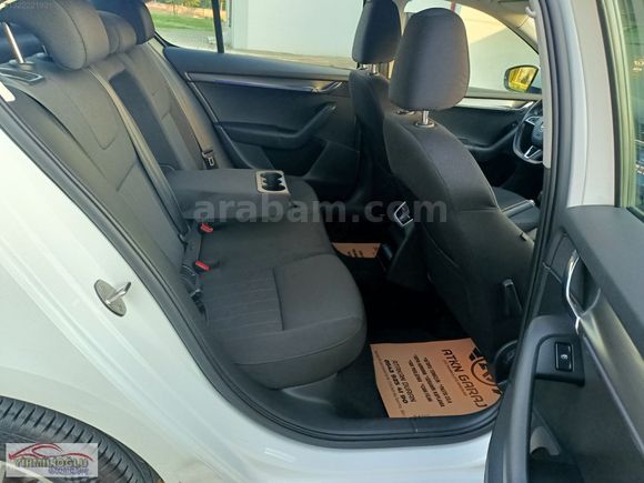 2018 SKODA OCTAVİA STYLE HATASIZ BOYASIZ