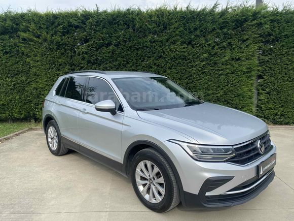  Volkswagen Tiguan 1.5 TSI Life 2021 Model 
