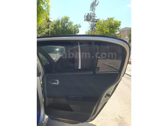 Galeriden Renault Megane 1.5 dCi Dynamique 2005 Model Afyonkarahisar