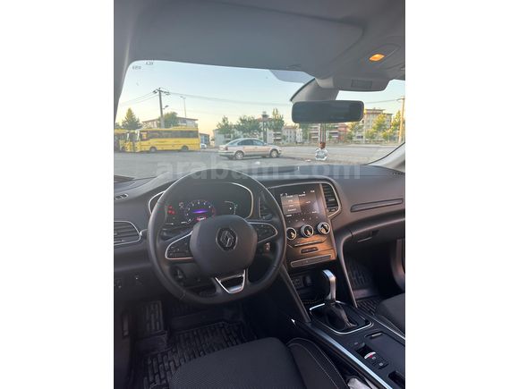 HATASIZ Sahibinden Renault Megane 1.3 TCe Touch PLUS 2023 Model 