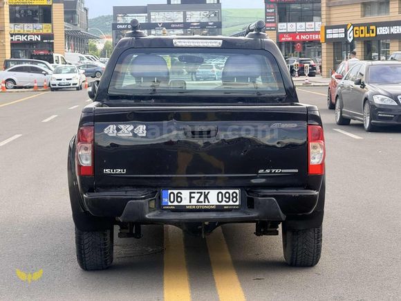 2010 ISUZU D MAX 130 BİN KM 4X4 LİMİTED EN DOLUSU