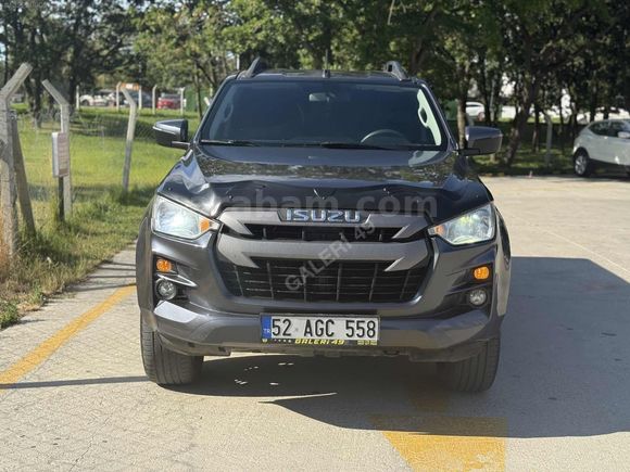 HATASIZ DEĞIŞENSIZ EMSALSİZ TEMİZLİKTE D-MAX 161 BİN KMDE