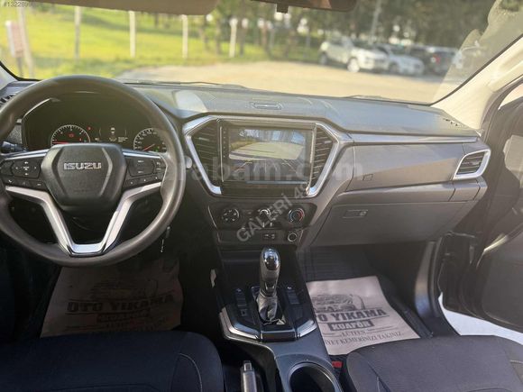 HATASIZ DEĞIŞENSIZ EMSALSİZ TEMİZLİKTE D-MAX 161 BİN KMDE