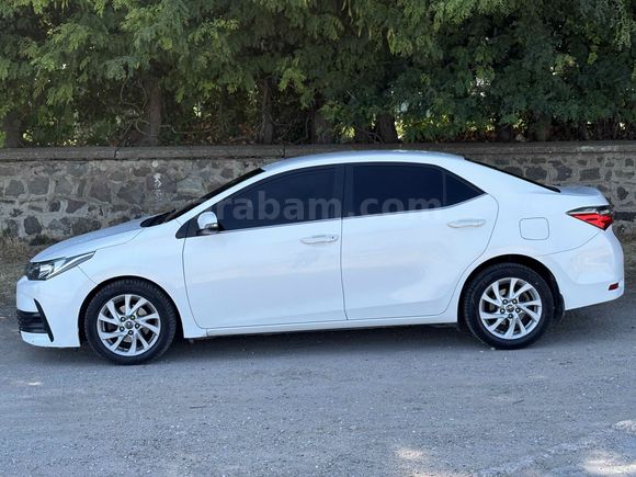 ACİL | 2017 COROLLA | OTOMATİK | DÜŞÜK KM | TEMİZ