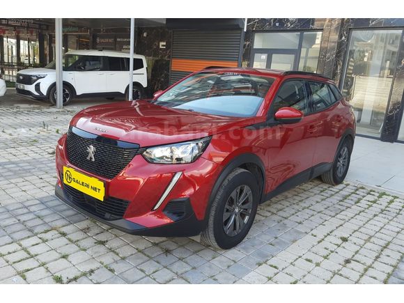 GALERİ NET'TEN PEUGEOT 2008 1.2PURETECH ACTİVE EAT8 DÜŞÜK KM
