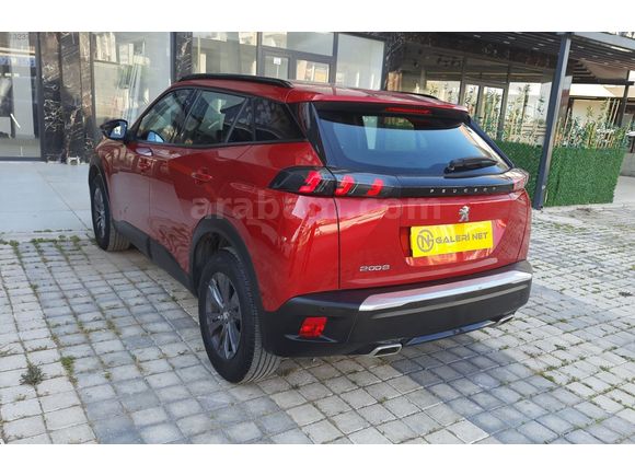 GALERİ NET'TEN PEUGEOT 2008 1.2PURETECH ACTİVE EAT8 DÜŞÜK KM