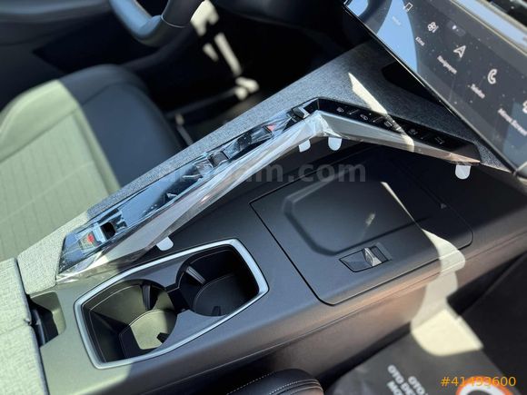 ÜNALAN | 2024 PEUGOT E-3008 ALLURE - CAM TAVAN | 6.001 KM