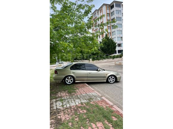 Sahibinden Honda Civic 1.6 i ES 2000 Model