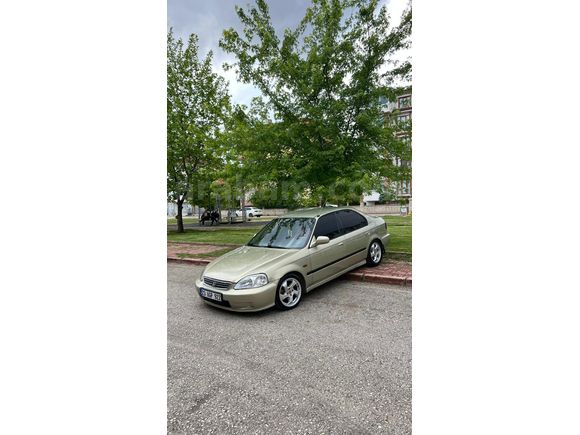 Sahibinden Honda Civic 1.6 i ES 2000 Model