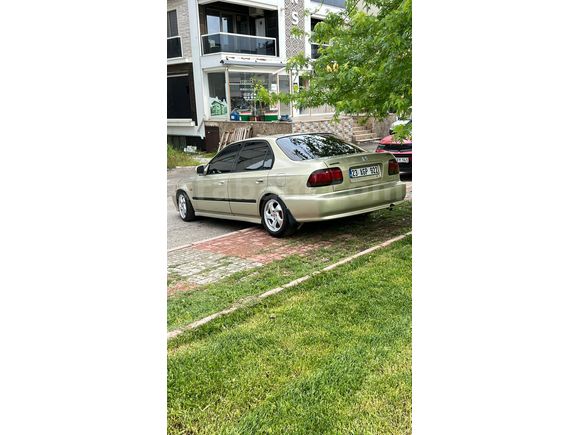 Sahibinden Honda Civic 1.6 i ES 2000 Model