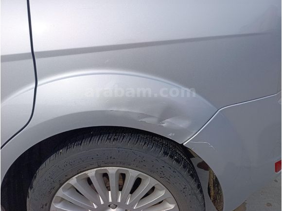 Sahibinden Ford Focus 1.6 Titanium 2011 Model