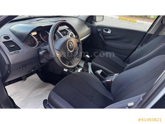 MEGAN 1.6 EXTERE DEĞIŞENSIZ