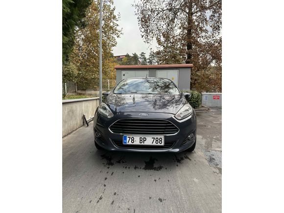 Sahibinden Ford Fiesta 1.6 Titanium 2013 Model  136.000 km Gri