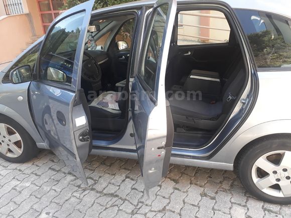 Sahibinden Opel Meriva 1.6 Enjoy 2004 Model