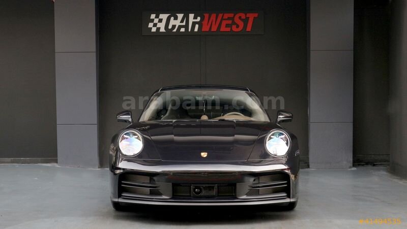 Galeriden Porsche 911 Carrera S 2025 Model İstanbul 10 km Siyah