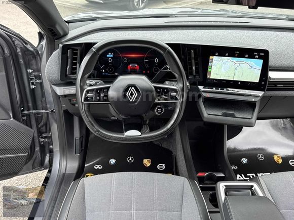 2023 RENAULT MEGANE E-TECH TECHNO EV60 218 HP UZUN MENZİL
