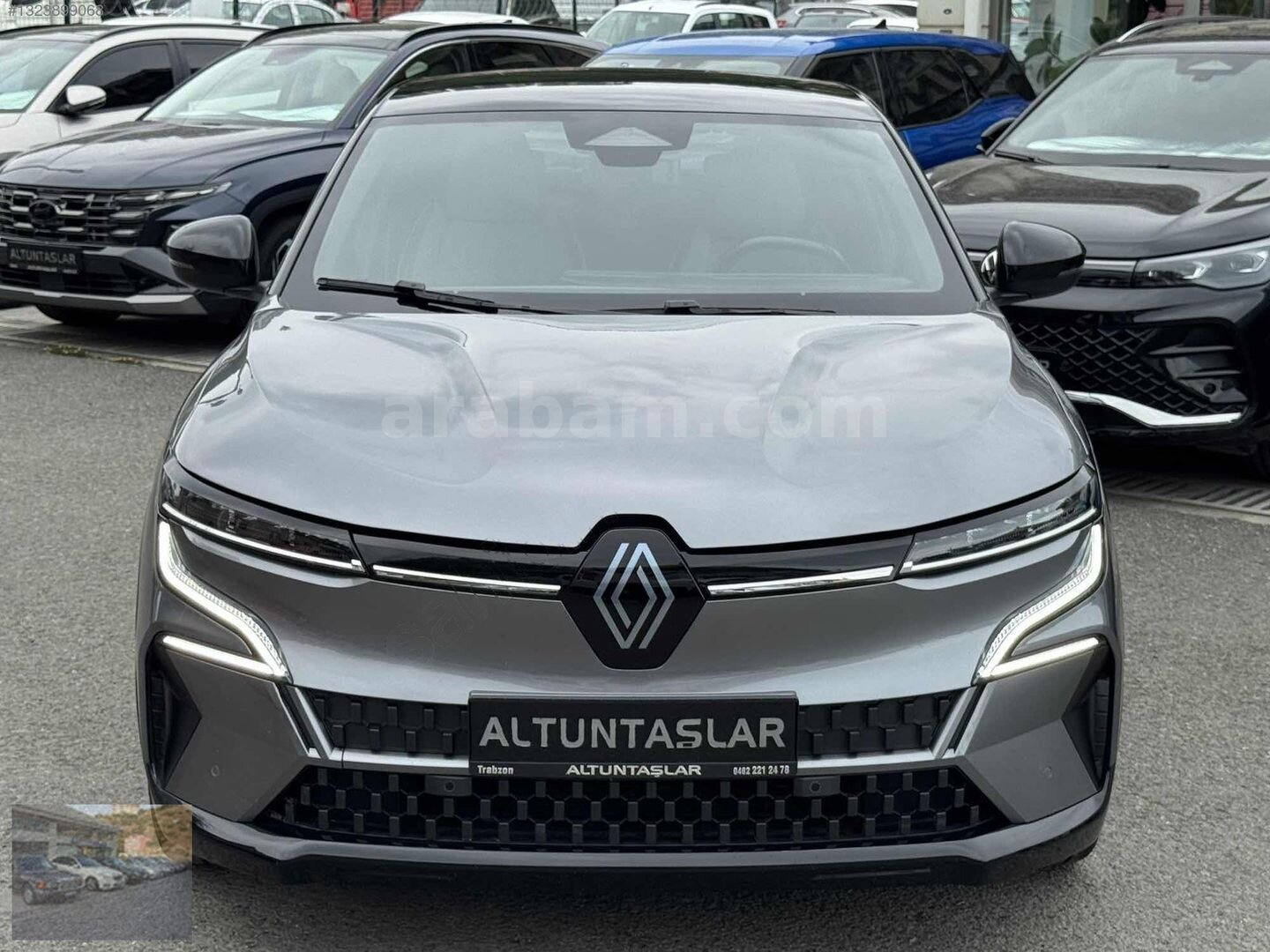 Galeriden Renault Megane E-Tech Techno 2023 Model Trabzon 70.000 km Gri 3