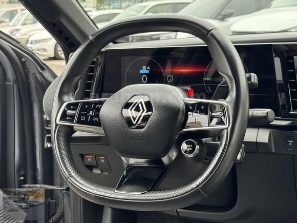 2023 RENAULT MEGANE E-TECH TECHNO EV60 218 HP UZUN MENZİL