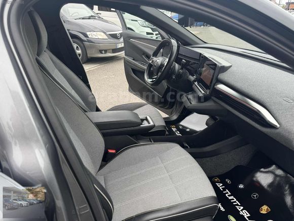 2023 RENAULT MEGANE E-TECH TECHNO EV60 218 HP UZUN MENZİL