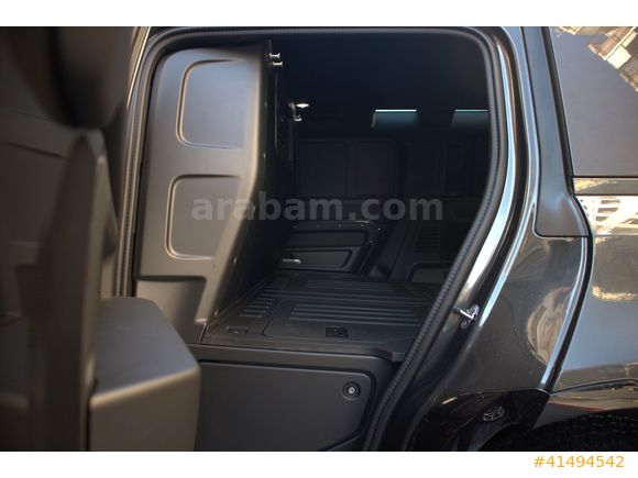 2024 DEFENDER X-DYNAMIC SE HARTOP 110 D250 3.0 MHEV