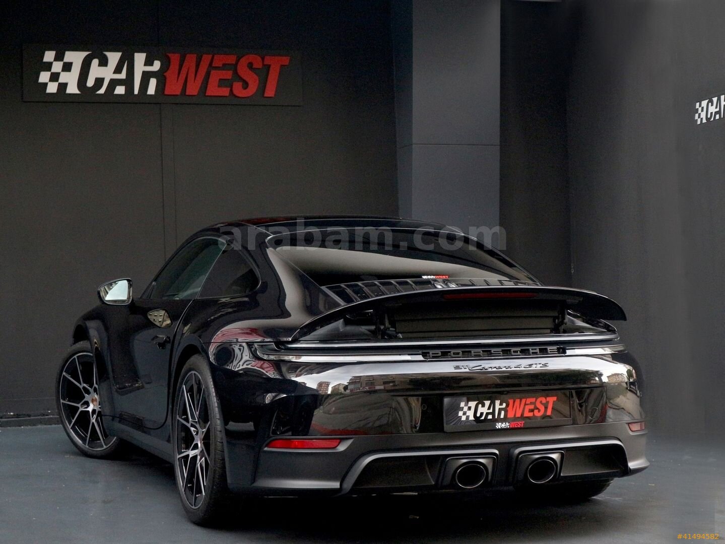 Galeriden Porsche 911 Carrera 4 GTS 2025 Model İstanbul 0 km Siyah 6