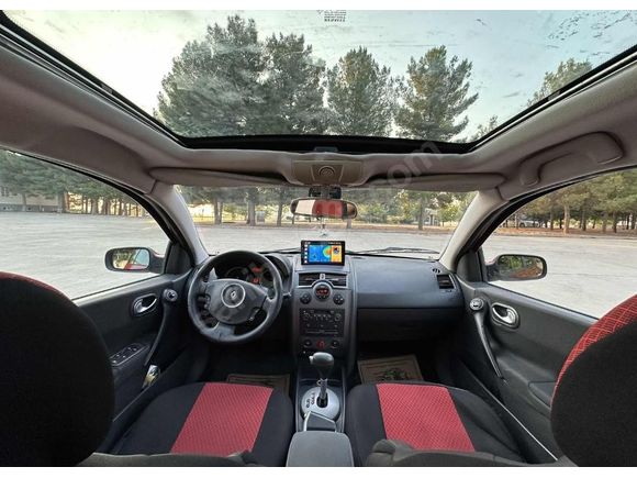207 BİNDE SUNROOFLU FULL MEGANE 2 HB - ATEŞ KIRMIZI