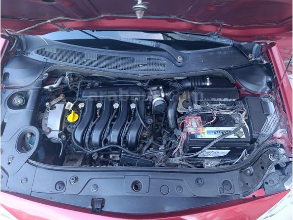 207 BİNDE SUNROOFLU FULL MEGANE 2 HB - ATEŞ KIRMIZI
