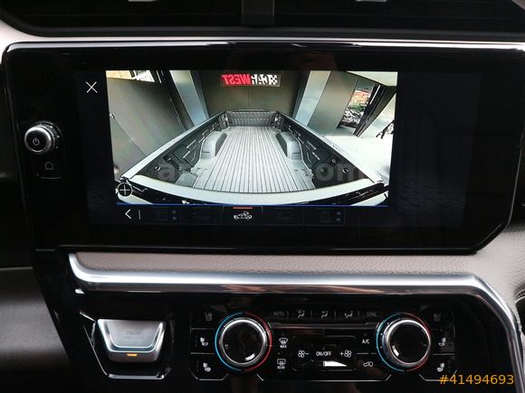 2025 GMC SİERRA DENALİ 3.O L DURAMAX ELEK.YAN BASAMAK