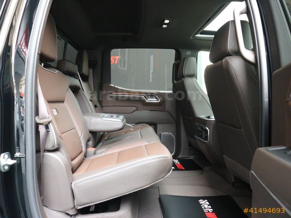 2025 GMC SİERRA DENALİ 3.O L DURAMAX ELEK.YAN BASAMAK