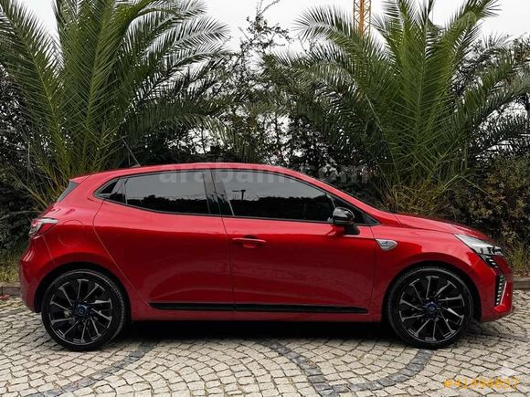 | KEMAH OTOMOTİV | 2024 CLİO 5 1.0 TECHNO ESPRIT ALPINE GSR 2