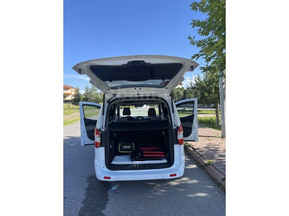 Sahibinden Ford Tourneo Courier 1.5 TDCi Titanium Plus 2020 Model 