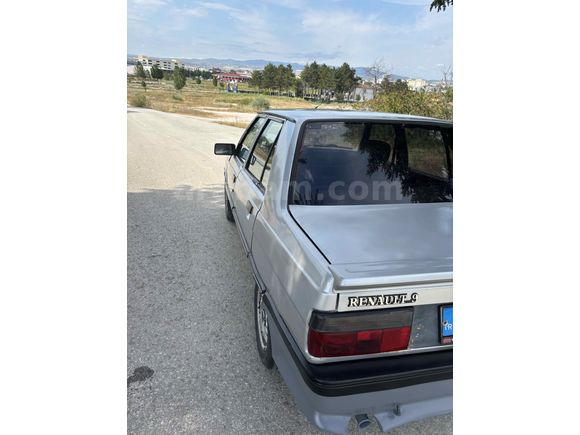Galeriden Renault R 9 1.4 Broadway 1993 Model Çorum