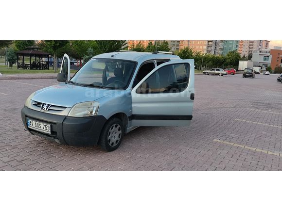 Sahibinden Peugeot Partner 2.0 HDI 2004 Model