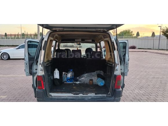 Sahibinden Peugeot Partner 2.0 HDI 2004 Model