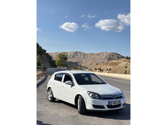 DÜŞÜK KM TEMİZ AİLE ARACI