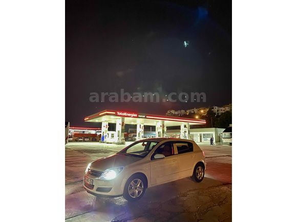 DÜŞÜK KM TEMİZ AİLE ARACI