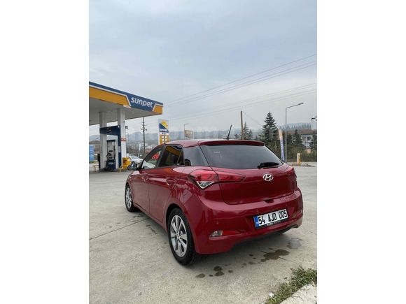 Sahibinden Hyundai i20 1.2 MPI Style 2017 Model 