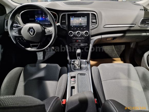 Renault Megane Sedan 1.3 TCe Touch EDC