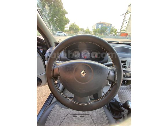 Sahibinden Renault Clio 1.4 Authentique 2005 Model