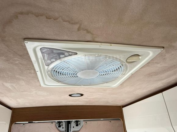 EKREMDEN 2023 MODEL FİAT DUCATO OTOMATİK MOTOKARAVAN