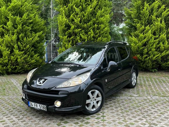Sahibinden Peugeot 207 1.6 HDi Outdoor 2009 Model 