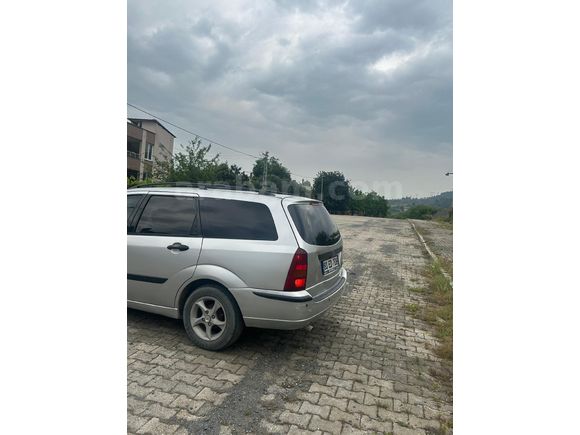 Sahibinden Ford Focus 1.6 Comfort 2003 ACİL SON FİYAT