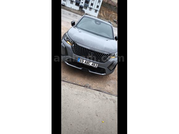 Öğretmenden Peugeot e-2008 Allure uzun menzil 2025 Model