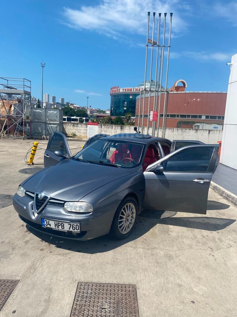 Sahibinden Alfa Romeo 156 1.6 TS 2003 Model Samsun 215.000 km Füme 3