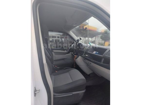 Sahibinden Volkswagen Transporter 2.0 TDI Camlı Van 2017 Model  230500 km Beyaz