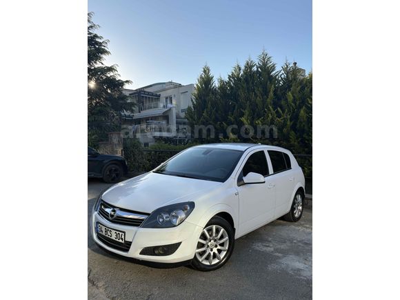 Sahibinden Opel Astra 1.3 CDTI Essentia 2012 Model  167.000 km Beyaz