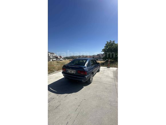 Sahibinden Ford Escort 1.6 Ghia 1997 Model 